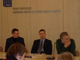 Doc. dr. Algimantas Jankauskas, Gintaras Steponavičius ir prof. Alvydas Jokubaitis 06_pristatymas.jpg