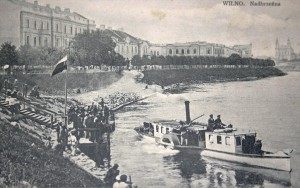 Trys laivai - „Kronprincesė“, „Grodno“ ir „Zvezda“ - plaukiojo Vilniuje į Verkius XX a. pr. Miestai.net nuotrauka.