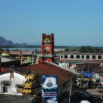 Hpa-an, Kajinų (Karenų) valstijos sostinės, centro panorama su mečete