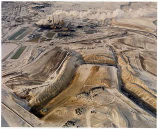 Terry Evans - „Terraced Plowing with a Grass Waterway", 1991 m.